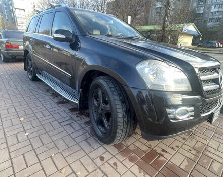 Черный Мерседес ГЛ-класс, объемом двигателя 4.66 л и пробегом 288 тыс. км за 10000 $, фото 16 на Automoto.ua