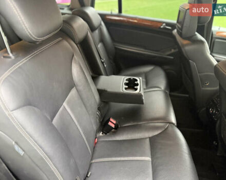 Чорний Мерседес ГЛ-Клас, об'ємом двигуна 4.66 л та пробігом 160 тис. км за 8900 $, фото 38 на Automoto.ua