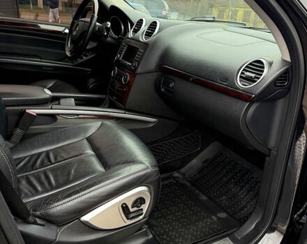 Чорний Мерседес ГЛ-Клас, об'ємом двигуна 4.7 л та пробігом 220 тис. км за 9300 $, фото 12 на Automoto.ua