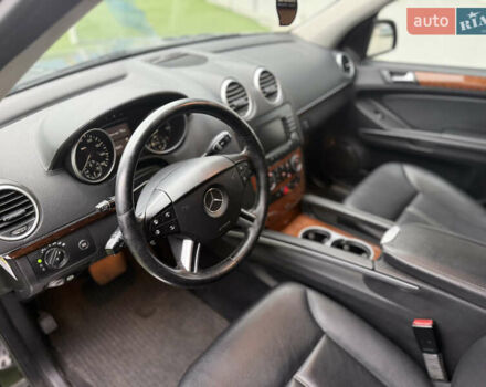 Чорний Мерседес ГЛ-Клас, об'ємом двигуна 4.66 л та пробігом 160 тис. км за 8900 $, фото 25 на Automoto.ua