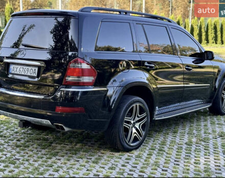 Черный Мерседес ГЛ-класс, объемом двигателя 4.66 л и пробегом 316 тыс. км за 10000 $, фото 3 на Automoto.ua