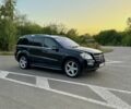 Черный Мерседес ГЛ-класс, объемом двигателя 4.7 л и пробегом 220 тыс. км за 8500 $, фото 1 на Automoto.ua