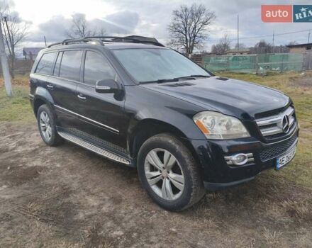 Чорний Мерседес ГЛ-Клас, об'ємом двигуна 4.66 л та пробігом 184 тис. км за 7500 $, фото 7 на Automoto.ua