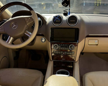 Черный Мерседес ГЛ-класс, объемом двигателя 5.46 л и пробегом 235 тыс. км за 12900 $, фото 15 на Automoto.ua