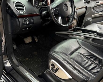 Чорний Мерседес ГЛ-Клас, об'ємом двигуна 4.7 л та пробігом 220 тис. км за 9300 $, фото 10 на Automoto.ua
