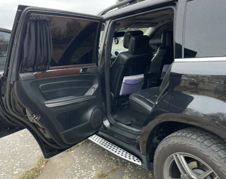 Черный Мерседес ГЛ-класс, объемом двигателя 5.46 л и пробегом 249 тыс. км за 10000 $, фото 7 на Automoto.ua