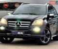 Чорний Мерседес ГЛ-Клас, об'ємом двигуна 5.46 л та пробігом 240 тис. км за 13500 $, фото 1 на Automoto.ua