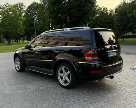 Черный Мерседес ГЛ-класс, объемом двигателя 4.7 л и пробегом 300 тыс. км за 8900 $, фото 15 на Automoto.ua