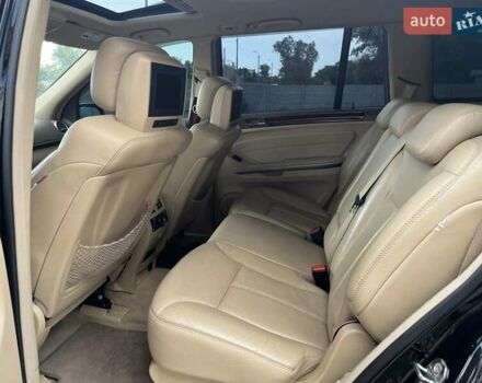 Черный Мерседес ГЛ-класс, объемом двигателя 5.46 л и пробегом 231 тыс. км за 13700 $, фото 8 на Automoto.ua