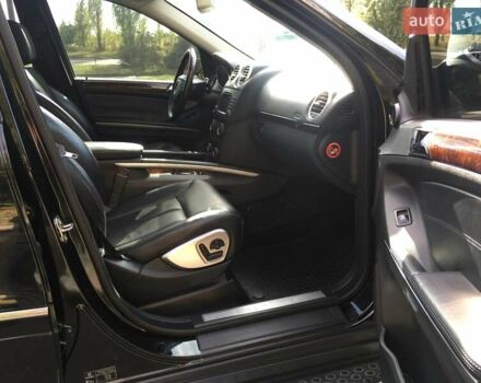 Чорний Мерседес ГЛ-Клас, об'ємом двигуна 5.46 л та пробігом 203 тис. км за 14000 $, фото 9 на Automoto.ua