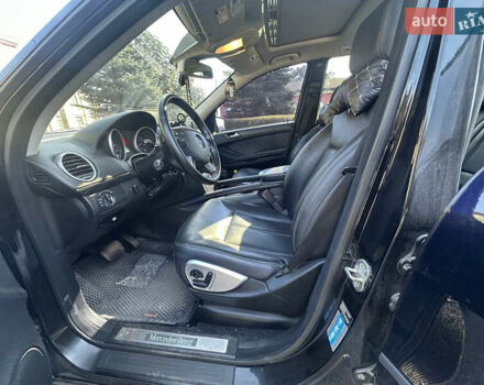 Черный Мерседес ГЛ-класс, объемом двигателя 4.66 л и пробегом 250 тыс. км за 10500 $, фото 24 на Automoto.ua