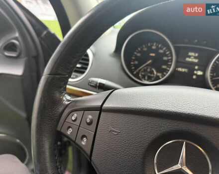 Чорний Мерседес ГЛ-Клас, об'ємом двигуна 4.66 л та пробігом 160 тис. км за 8900 $, фото 30 на Automoto.ua