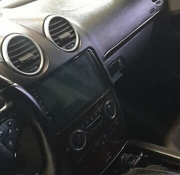 Черный Мерседес ГЛ-класс, объемом двигателя 2.99 л и пробегом 370 тыс. км за 16000 $, фото 25 на Automoto.ua