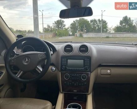 Черный Мерседес ГЛ-класс, объемом двигателя 5.46 л и пробегом 231 тыс. км за 13700 $, фото 11 на Automoto.ua