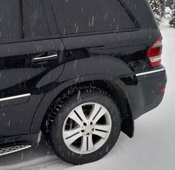 Черный Мерседес ГЛ-класс, объемом двигателя 2.99 л и пробегом 370 тыс. км за 16000 $, фото 12 на Automoto.ua