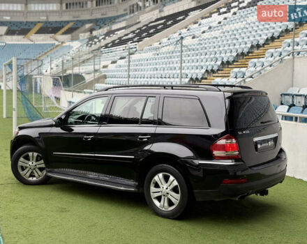Чорний Мерседес ГЛ-Клас, об'ємом двигуна 4.66 л та пробігом 160 тис. км за 8900 $, фото 12 на Automoto.ua