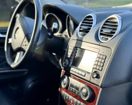 Черный Мерседес ГЛ-класс, объемом двигателя 5.5 л и пробегом 230 тыс. км за 12500 $, фото 10 на Automoto.ua