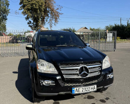 Черный Мерседес ГЛ-класс, объемом двигателя 5.46 л и пробегом 235 тыс. км за 12900 $, фото 25 на Automoto.ua