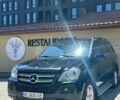 Черный Мерседес ГЛ-класс, объемом двигателя 4.66 л и пробегом 355 тыс. км за 9999 $, фото 1 на Automoto.ua