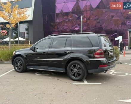 Мерседес ГЛ-класс 2007 в Киеве на Automoto.ua Черный Мерседес ГЛ-класс, объемом двигателя 4.66 л и пробегом 152 тыс. км за 11990 $, фото 3 на Automoto.ua