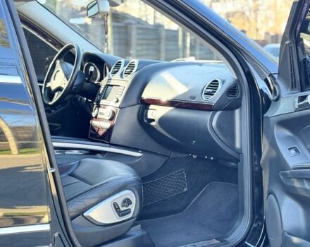 Черный Мерседес ГЛ-класс, объемом двигателя 5.5 л и пробегом 230 тыс. км за 12500 $, фото 8 на Automoto.ua