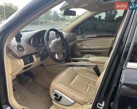 Черный Мерседес ГЛ-класс, объемом двигателя 5.46 л и пробегом 231 тыс. км за 13700 $, фото 5 на Automoto.ua