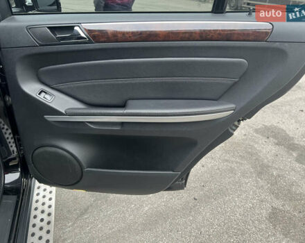 Черный Мерседес ГЛ-класс, объемом двигателя 4.66 л и пробегом 427 тыс. км за 10999 $, фото 19 на Automoto.ua