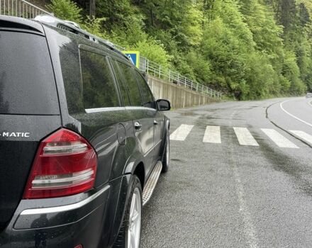 Черный Мерседес ГЛ-класс, объемом двигателя 5.5 л и пробегом 245 тыс. км за 17000 $, фото 8 на Automoto.ua