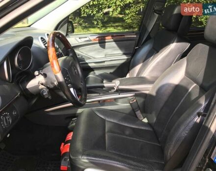 Чорний Мерседес ГЛ-Клас, об'ємом двигуна 5.46 л та пробігом 203 тис. км за 14000 $, фото 5 на Automoto.ua