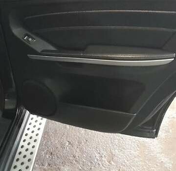 Черный Мерседес ГЛ-класс, объемом двигателя 2.99 л и пробегом 370 тыс. км за 16000 $, фото 18 на Automoto.ua