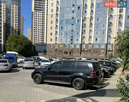 Черный Мерседес ГЛ-класс, объемом двигателя 4.66 л и пробегом 283 тыс. км за 16500 $, фото 34 на Automoto.ua