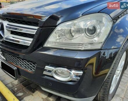 Чорний Мерседес ГЛ-Клас, об'ємом двигуна 4.7 л та пробігом 141 тис. км за 14999 $, фото 19 на Automoto.ua