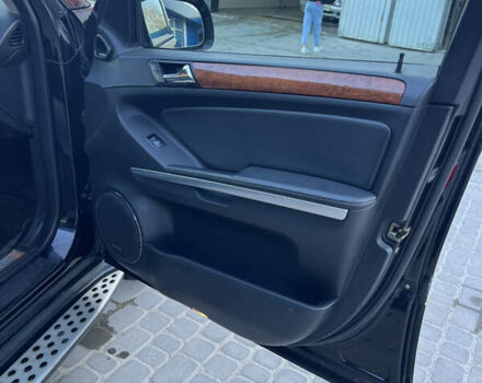 Черный Мерседес ГЛ-класс, объемом двигателя 4.66 л и пробегом 278 тыс. км за 11900 $, фото 19 на Automoto.ua