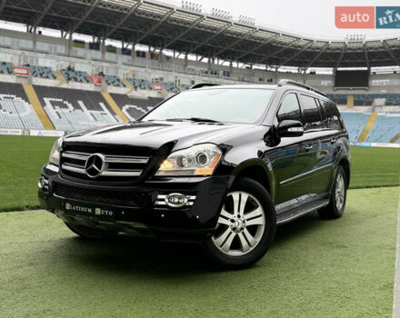 Чорний Мерседес ГЛ-Клас, об'ємом двигуна 4.66 л та пробігом 160 тис. км за 8900 $, фото 7 на Automoto.ua