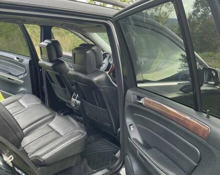 Черный Мерседес ГЛ-класс, объемом двигателя 4.66 л и пробегом 286 тыс. км за 14500 $, фото 24 на Automoto.ua