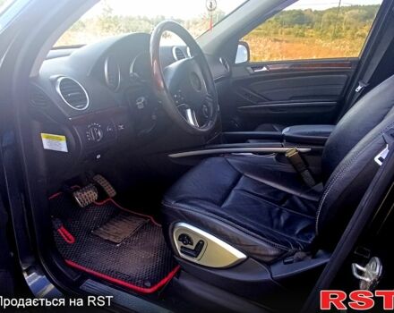 Черный Мерседес ГЛ-класс, объемом двигателя 4.7 л и пробегом 233 тыс. км за 12000 $, фото 3 на Automoto.ua