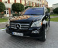 Черный Мерседес ГЛ-класс, объемом двигателя 4.7 л и пробегом 300 тыс. км за 8900 $, фото 2 на Automoto.ua