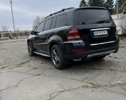 Черный Мерседес ГЛ-класс, объемом двигателя 5.46 л и пробегом 249 тыс. км за 10000 $, фото 3 на Automoto.ua