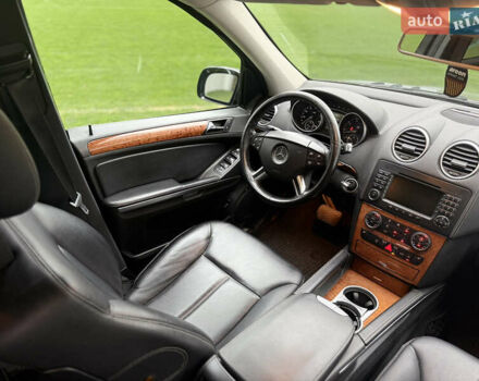 Чорний Мерседес ГЛ-Клас, об'ємом двигуна 4.66 л та пробігом 160 тис. км за 8900 $, фото 39 на Automoto.ua