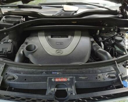 Черный Мерседес ГЛ-класс, объемом двигателя 5.5 л и пробегом 245 тыс. км за 17000 $, фото 18 на Automoto.ua