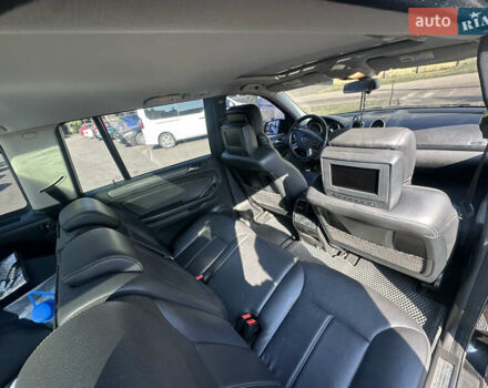 Чорний Мерседес ГЛ-Клас, об'ємом двигуна 4.66 л та пробігом 250 тис. км за 10500 $, фото 13 на Automoto.ua