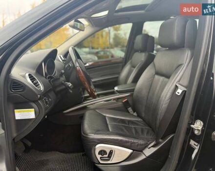 Мерседес ГЛ-класс 2007 в Киеве на Automoto.ua Черный Мерседес ГЛ-класс, объемом двигателя 4.66 л и пробегом 152 тыс. км за 11990 $, фото 9 на Automoto.ua