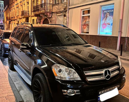 Черный Мерседес ГЛ-класс, объемом двигателя 4.66 л и пробегом 283 тыс. км за 16500 $, фото 33 на Automoto.ua