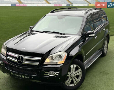 Чорний Мерседес ГЛ-Клас, об'ємом двигуна 4.66 л та пробігом 160 тис. км за 8900 $, фото 6 на Automoto.ua