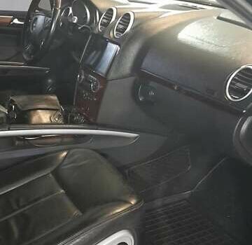 Черный Мерседес ГЛ-класс, объемом двигателя 2.99 л и пробегом 370 тыс. км за 16000 $, фото 17 на Automoto.ua