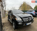 Черный Мерседес ГЛ-класс, объемом двигателя 5.46 л и пробегом 240 тыс. км за 6500 $, фото 1 на Automoto.ua