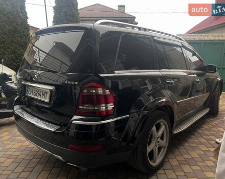 Черный Мерседес ГЛ-класс, объемом двигателя 5.46 л и пробегом 255 тыс. км за 10999 $, фото 4 на Automoto.ua