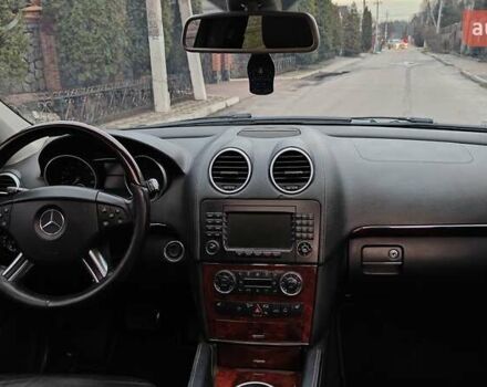 Чорний Мерседес ГЛ-Клас, об'ємом двигуна 4.66 л та пробігом 318 тис. км за 8900 $, фото 22 на Automoto.ua