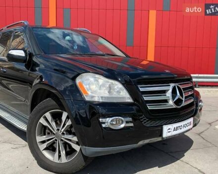 Черный Мерседес ГЛ-класс, объемом двигателя 5.46 л и пробегом 323 тыс. км за 10990 $, фото 2 на Automoto.ua