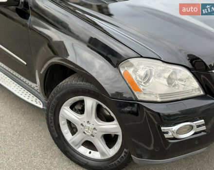 Мерседес ГЛ-класс 2008 в Киеве на Automoto.ua Черный Мерседес ГЛ-класс, объемом двигателя 2.99 л и пробегом 264 тыс. км за 11000 $, фото 11 на Automoto.ua